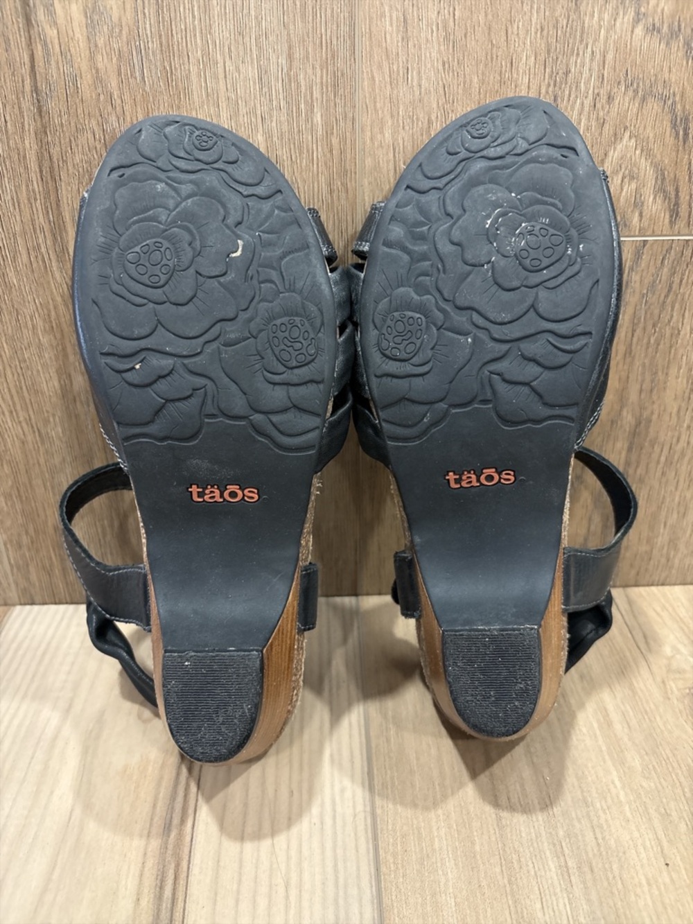 Taos SWI-11847 Black Slingback Heeled Sandal Black Leather size 8 Arch Support - Picture 6 of 8